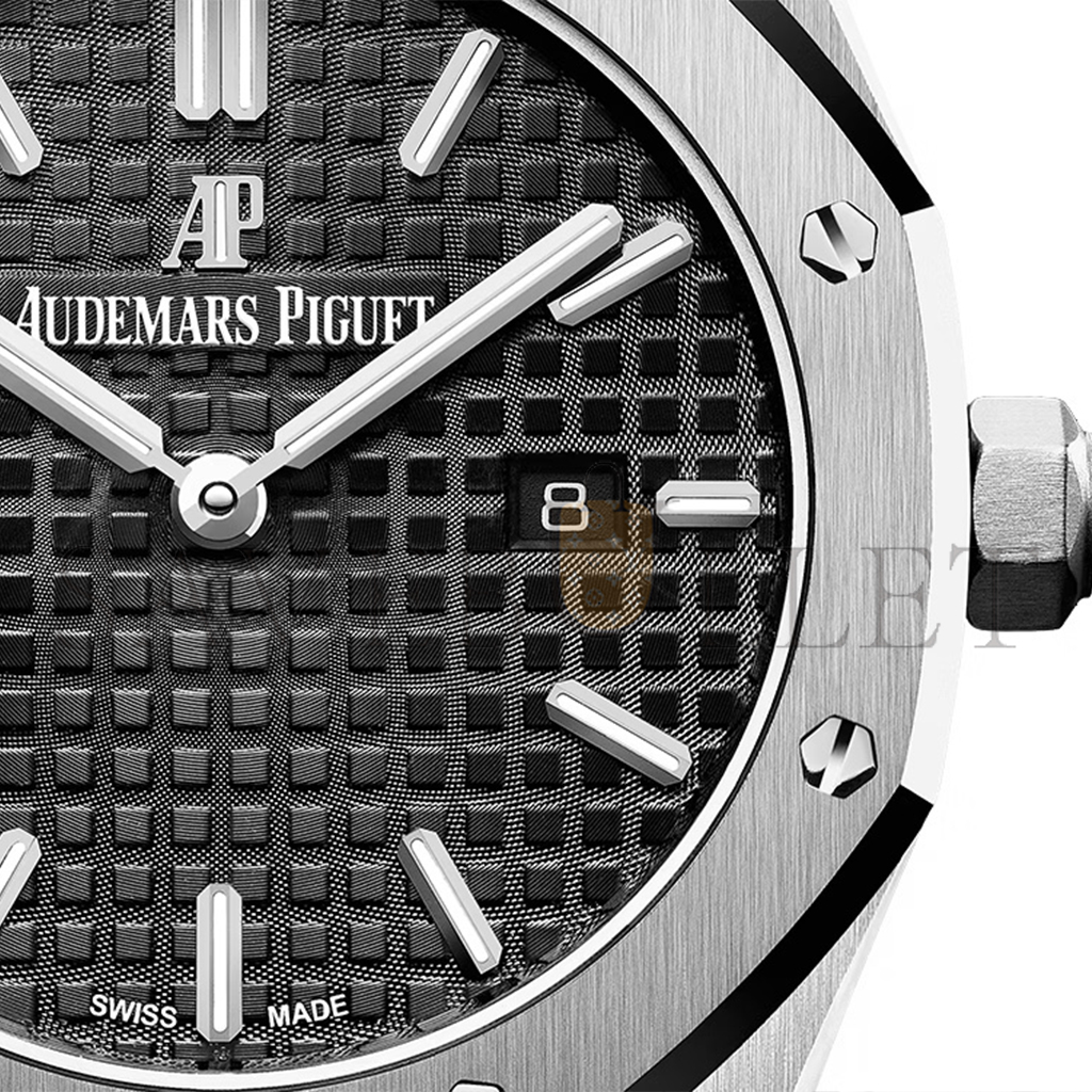 audemars P*g*et royal oak quartz watch 67650st.oo.1261st.01